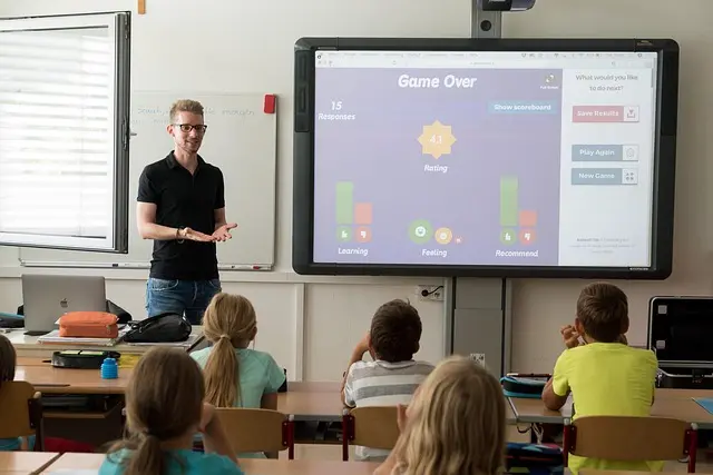 Comment Établir une Communication Constructive avec les Enseignants