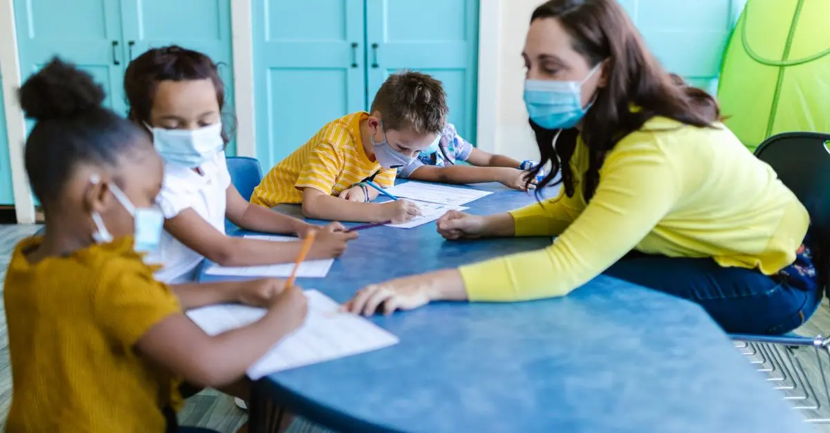 Comment Gérer les Émotions des Enfants lors du Retour en Classe