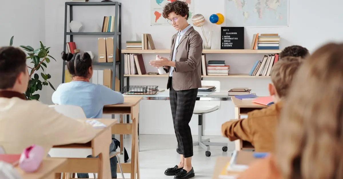 5 Astuces pour Aborder le Changement de Professeur avec Sérénité